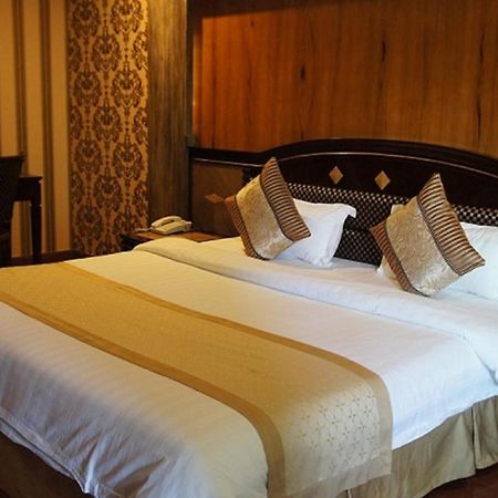 Interpark Hotel 오롱가포 외부 사진