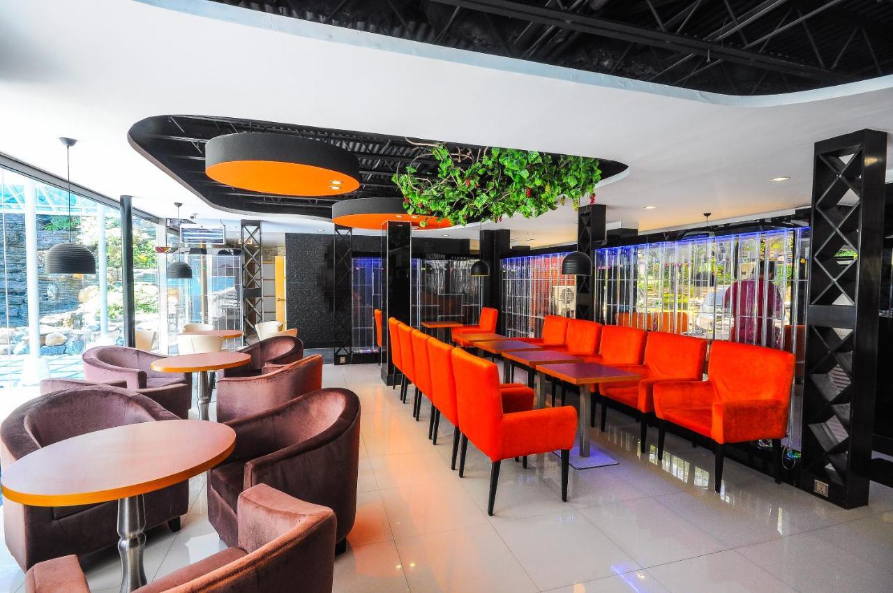 Interpark Hotel 오롱가포 외부 사진